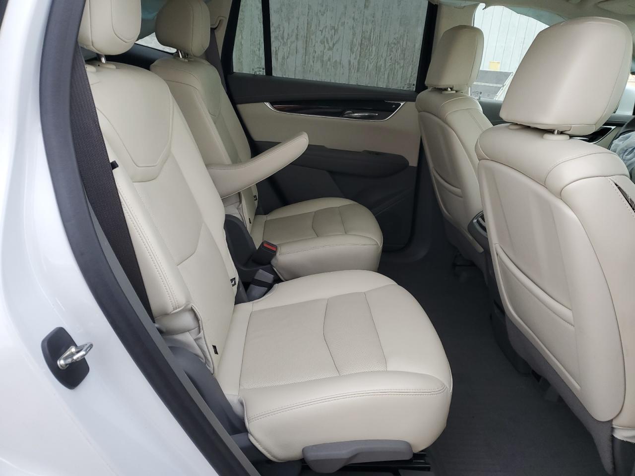 2021 CADILLAC XT6