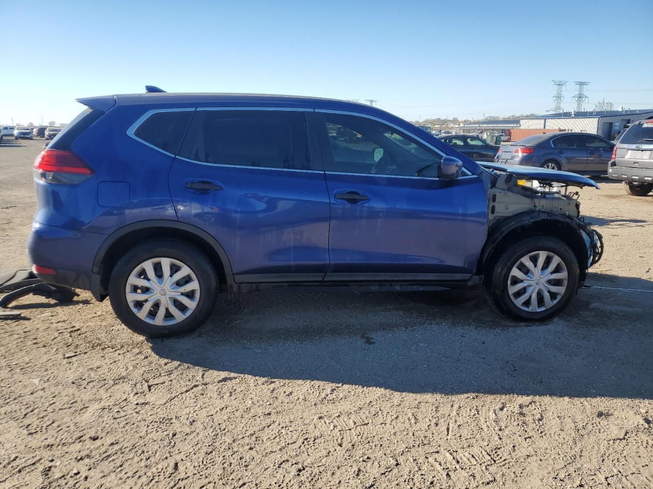 2017 NISSAN ROGUE