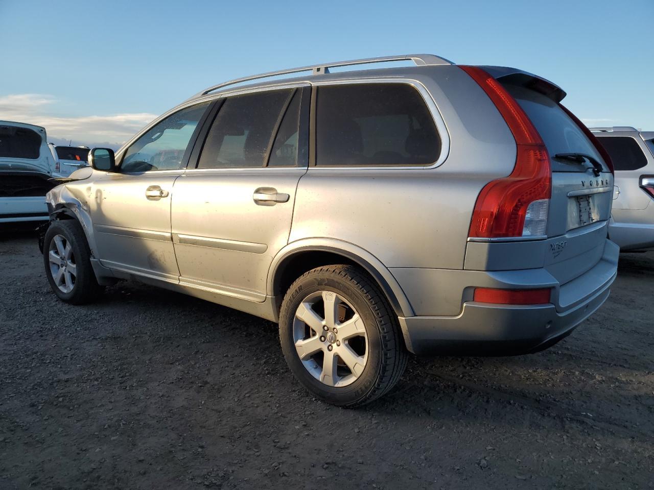 2013 VOLVO XC90