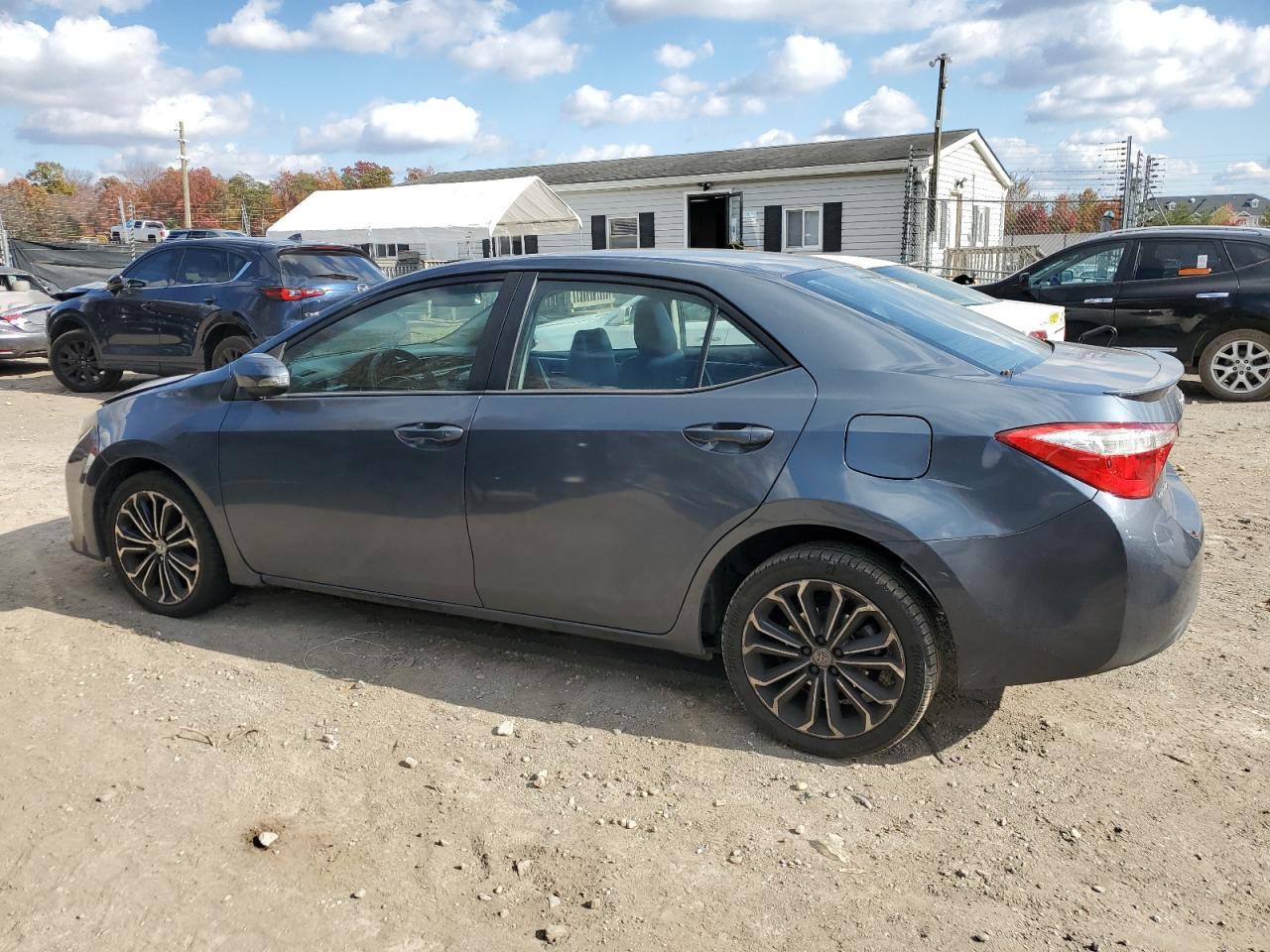 2015 TOYOTA COROLLA