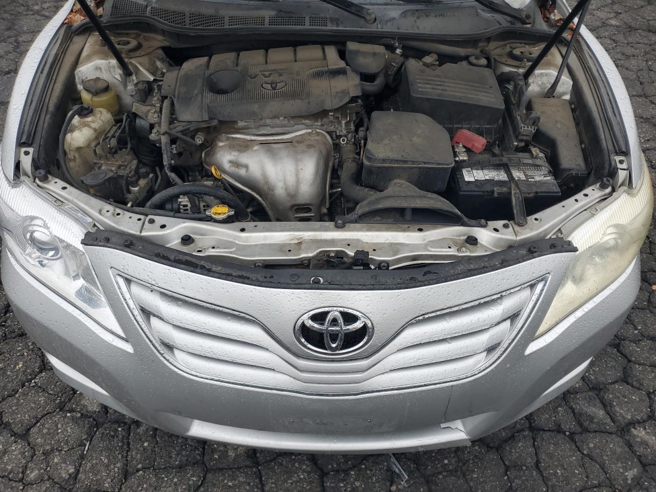 2011 TOYOTA CAMRY