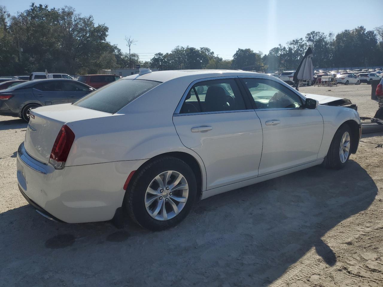2015 CHRYSLER 300