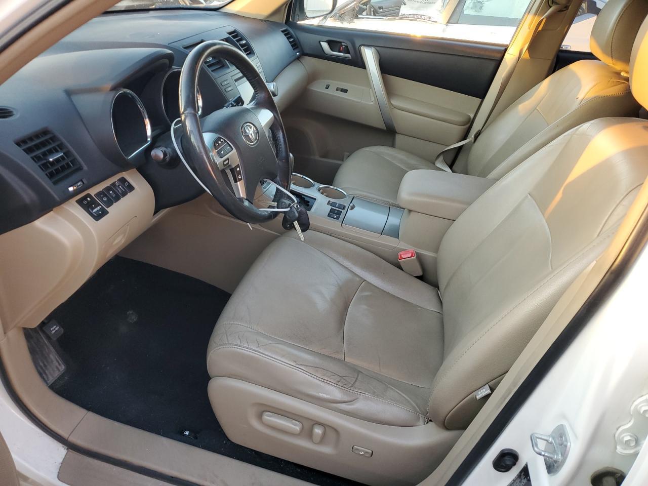 2012 TOYOTA HIGHLANDER