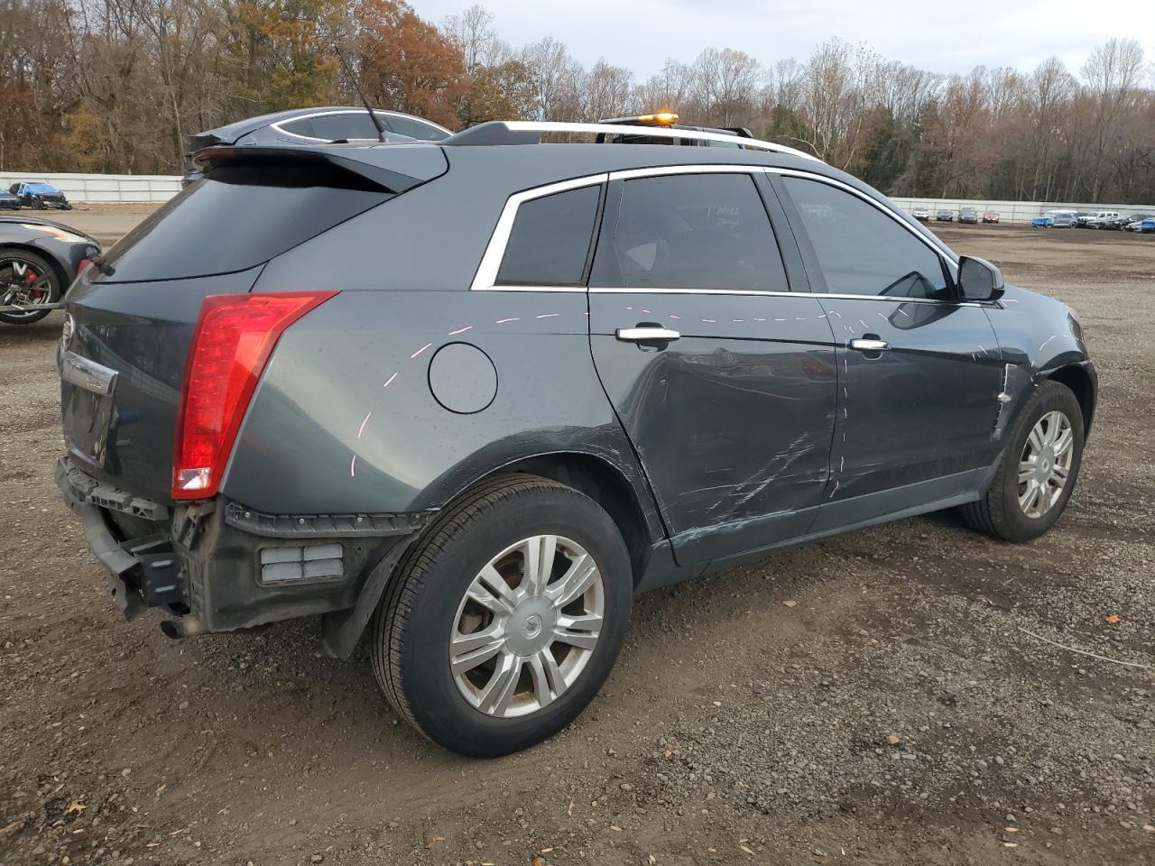 2010 CADILLAC SRX