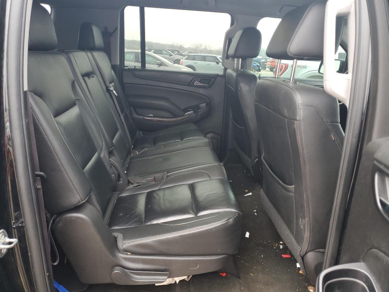 2017 CHEVROLET Suburban
