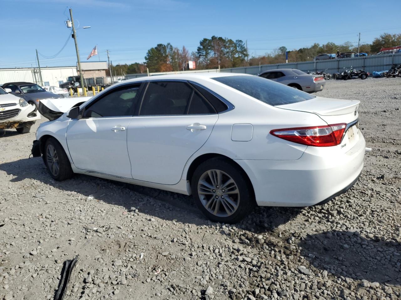 2016 TOYOTA CAMRY