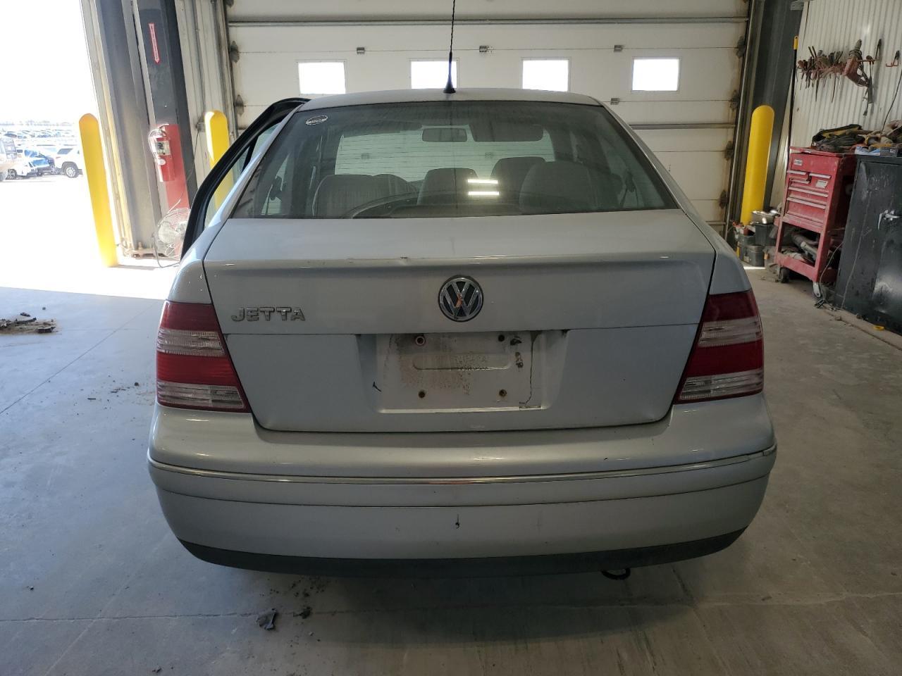 2005 VOLKSWAGEN JETTA