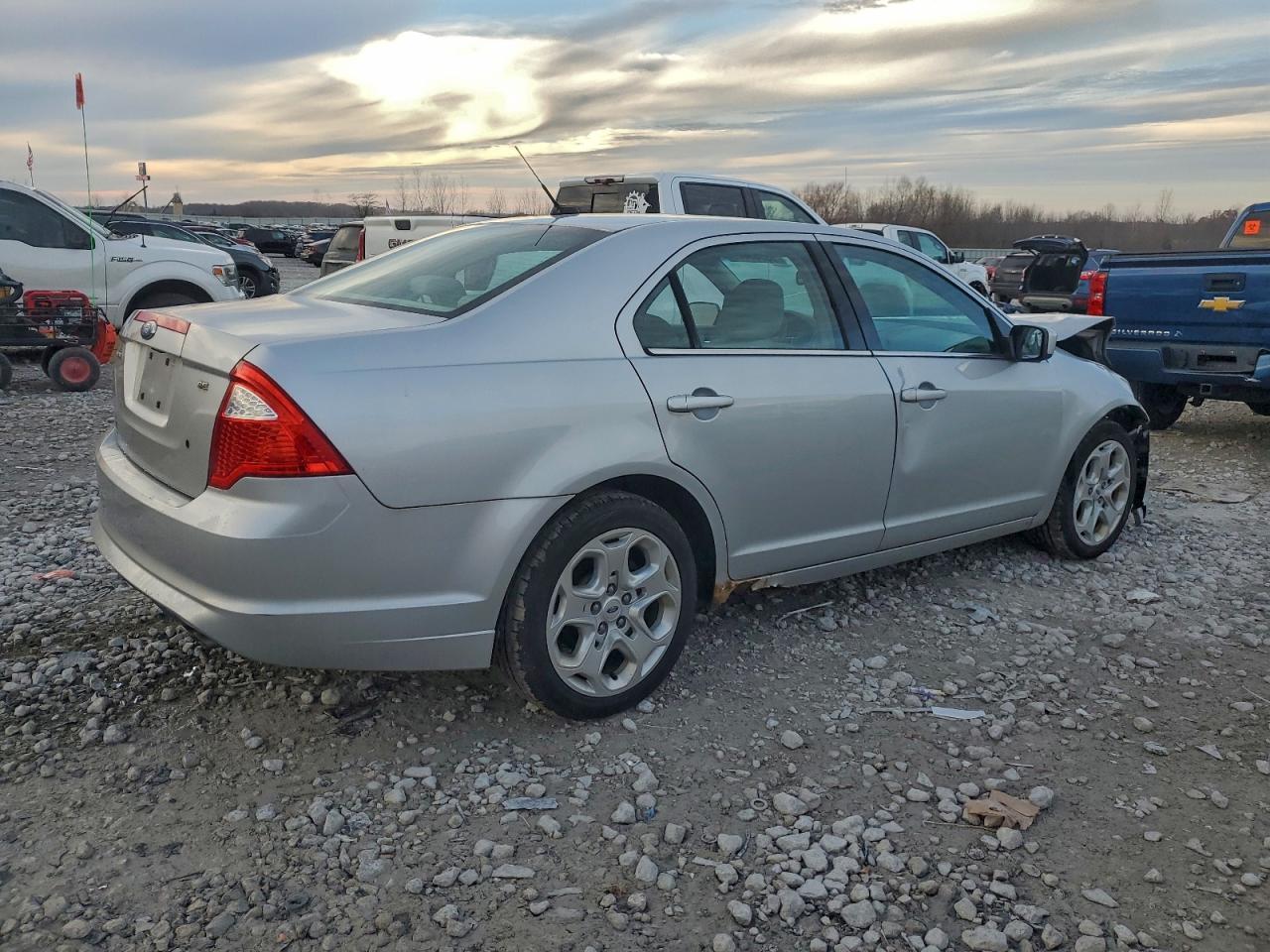 2010 FORD FUSION