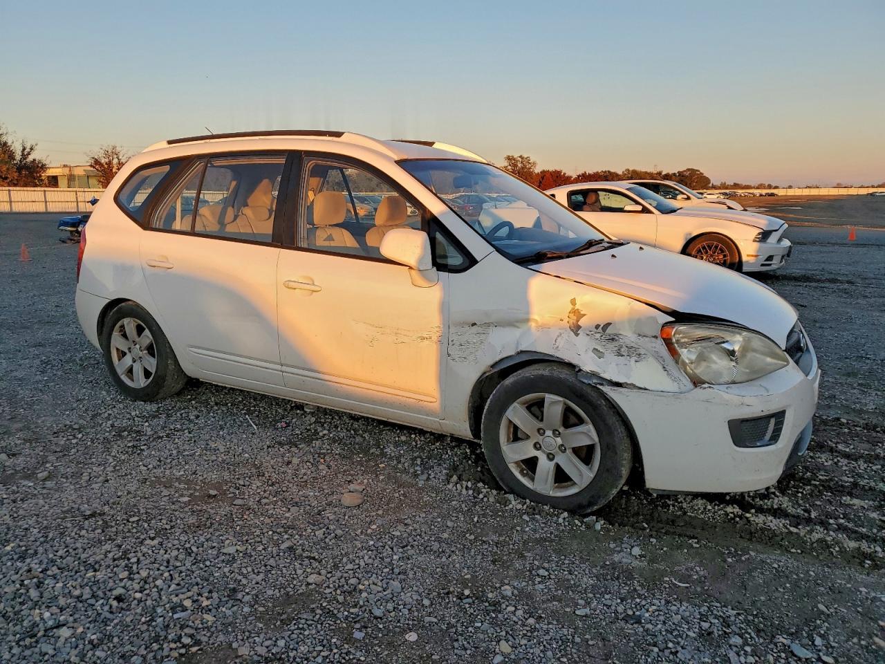 2007 KIA RONDO