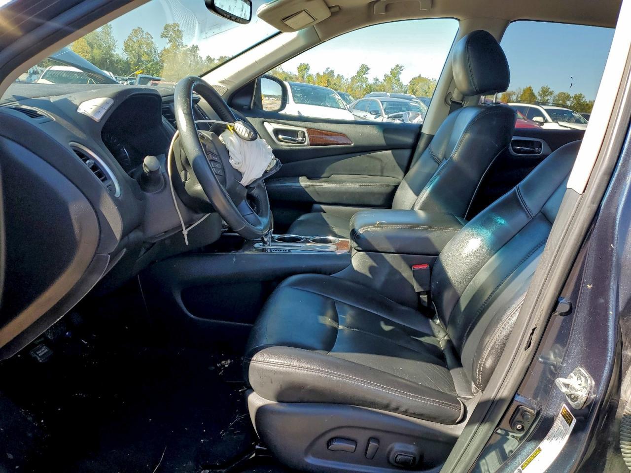 2015 NISSAN PATHFINDER