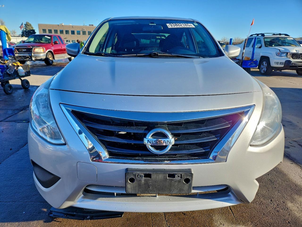 2015 NISSAN VERSA