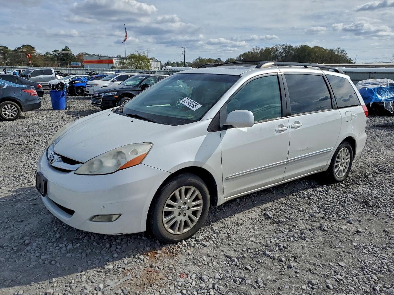 2008 TOYOTA SIENNA