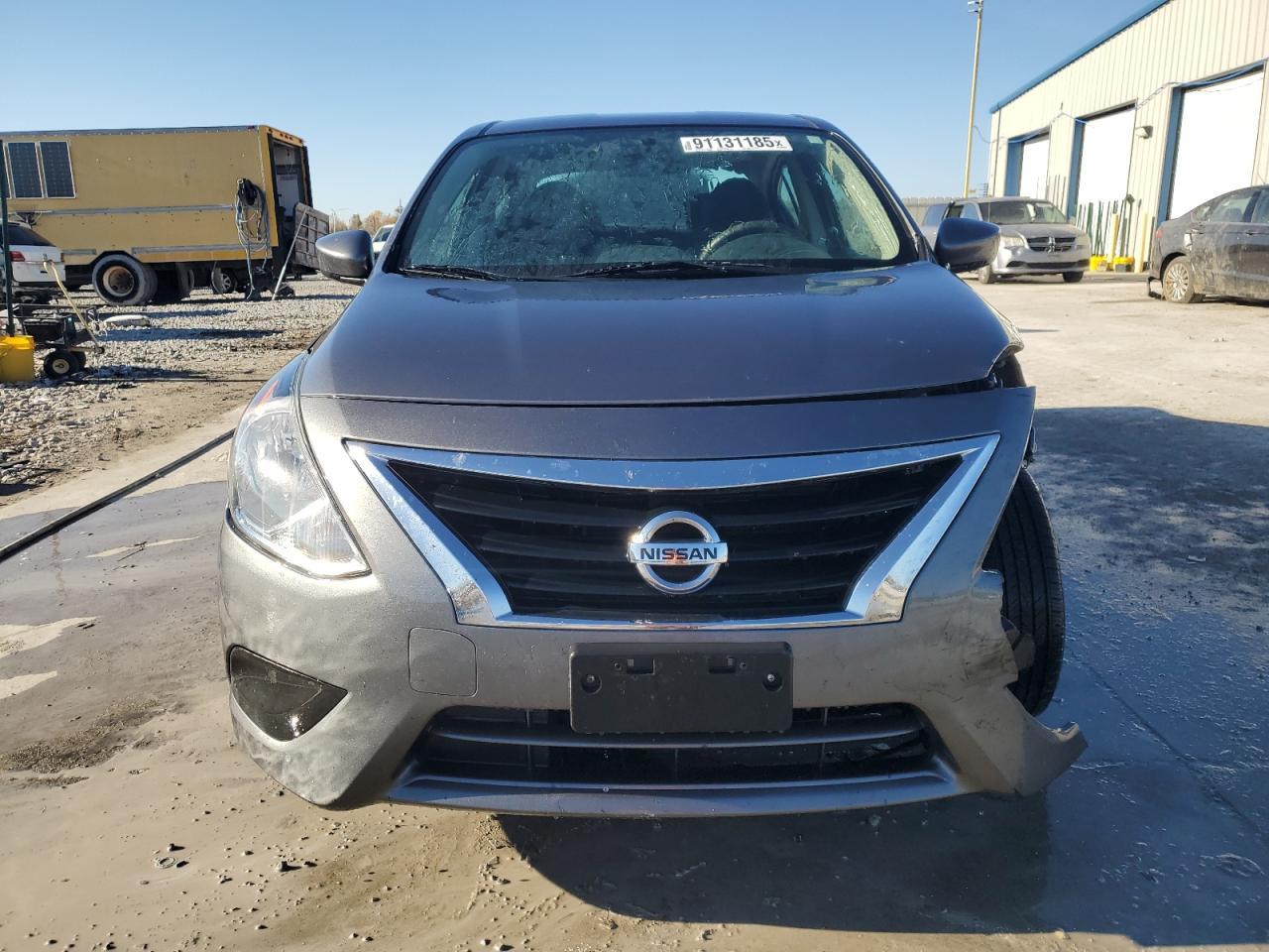 2017 NISSAN VERSA