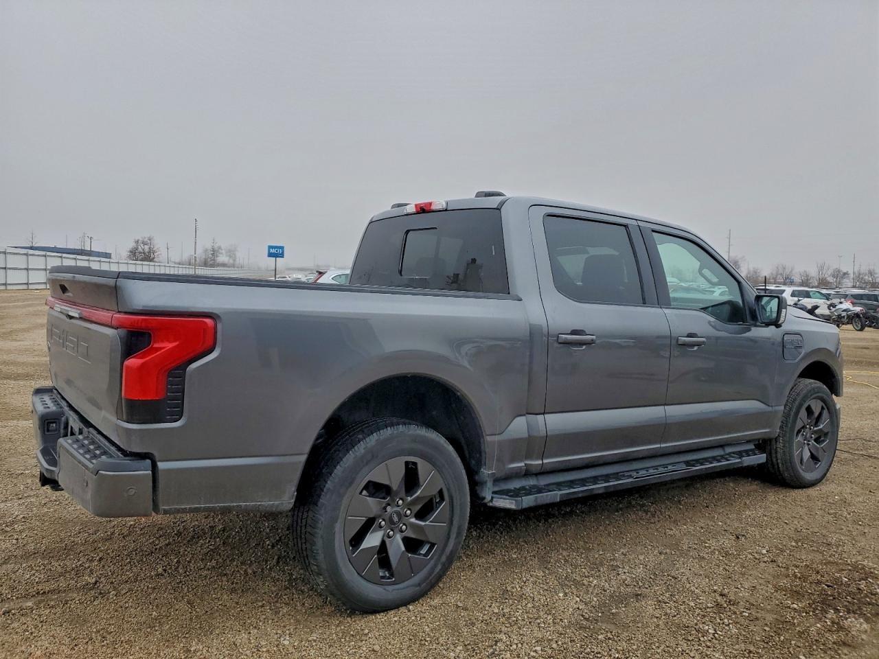2022 FORD F-150 Lightning