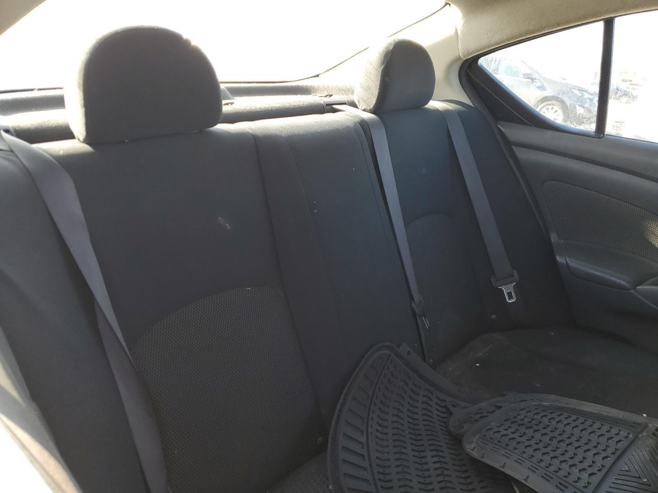 2013 NISSAN VERSA