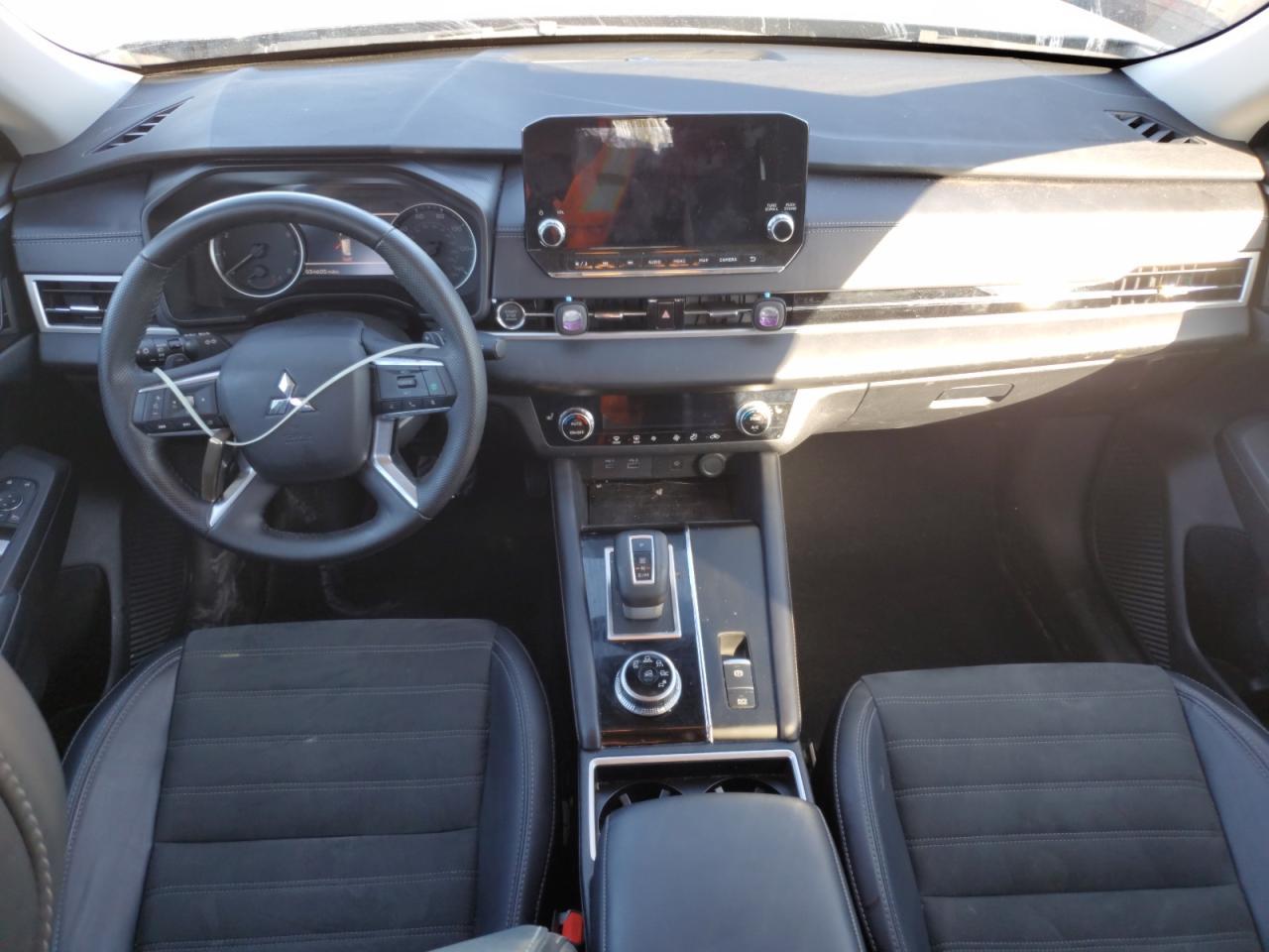 2024 MITSUBISHI outlander