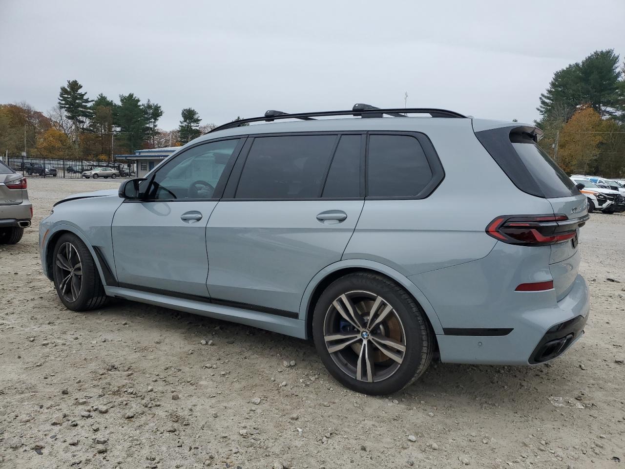 2024 BMW X7
