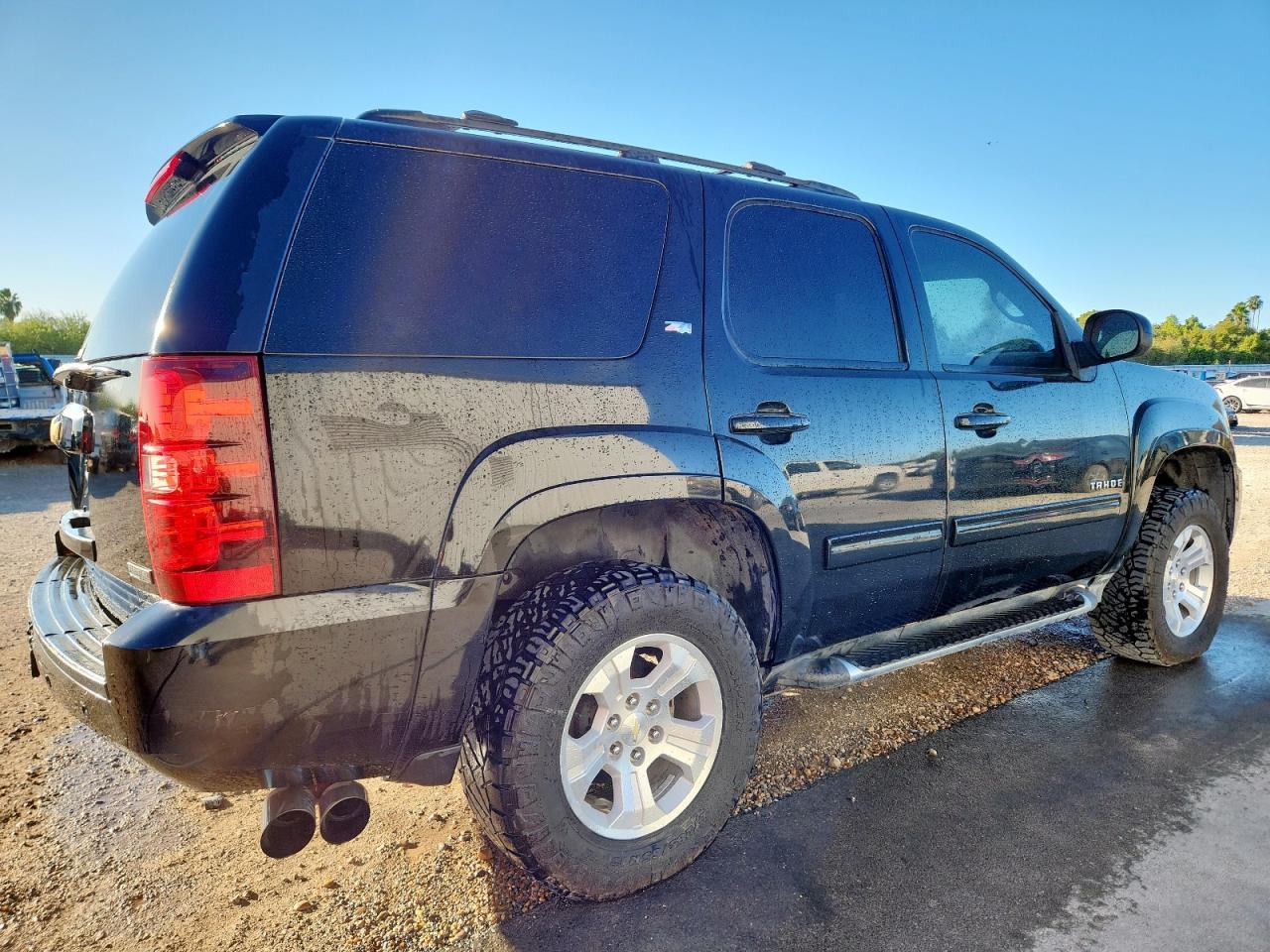 2011 CHEVROLET Tahoe