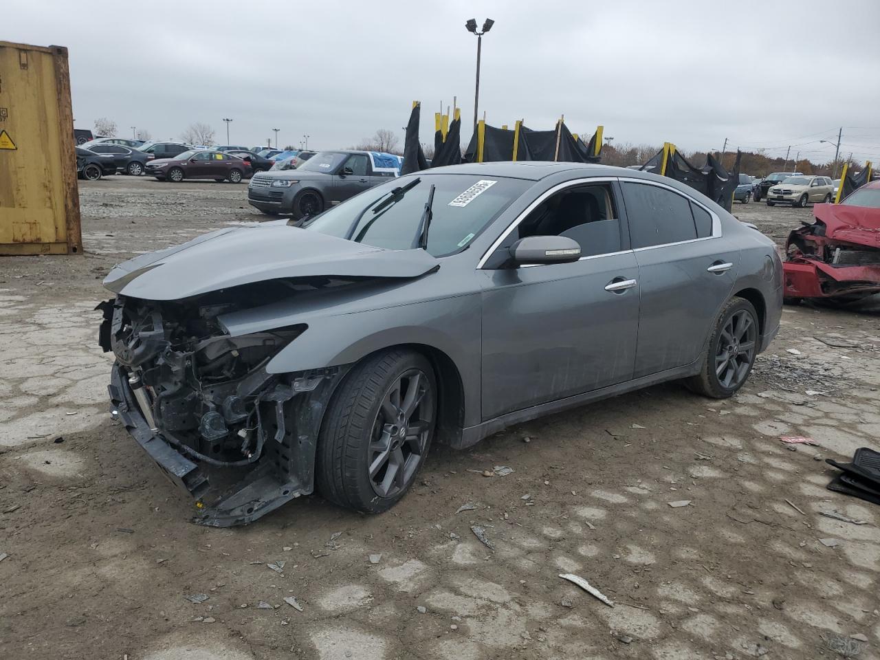 2014 NISSAN Maxima