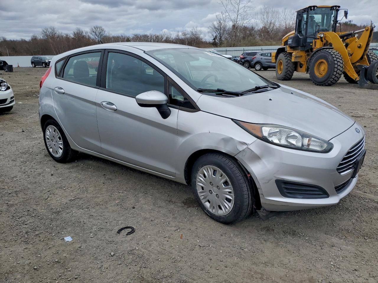 2015 FORD Fiesta