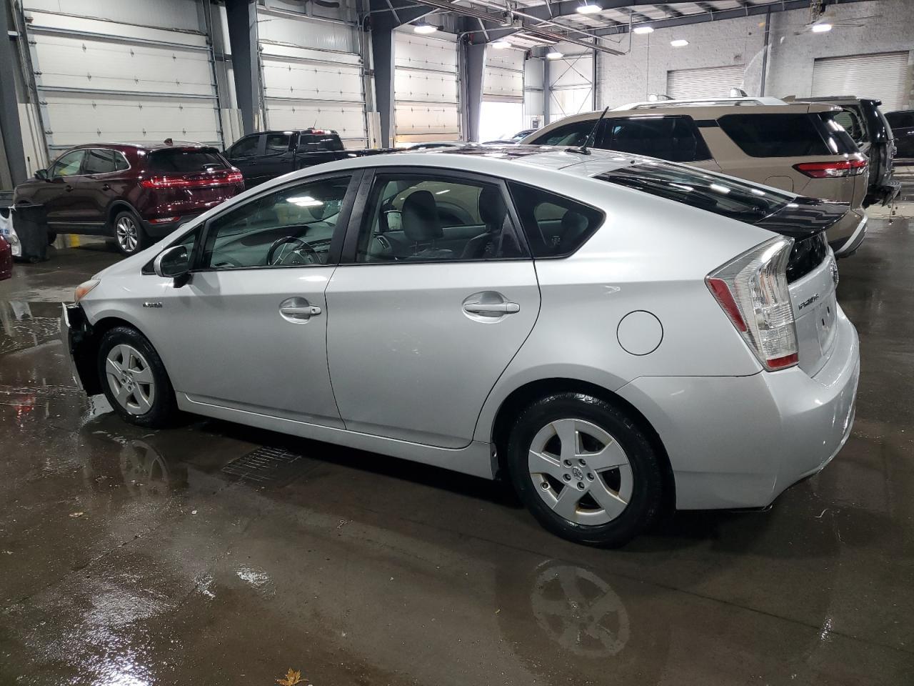 2010 TOYOTA PRIUS