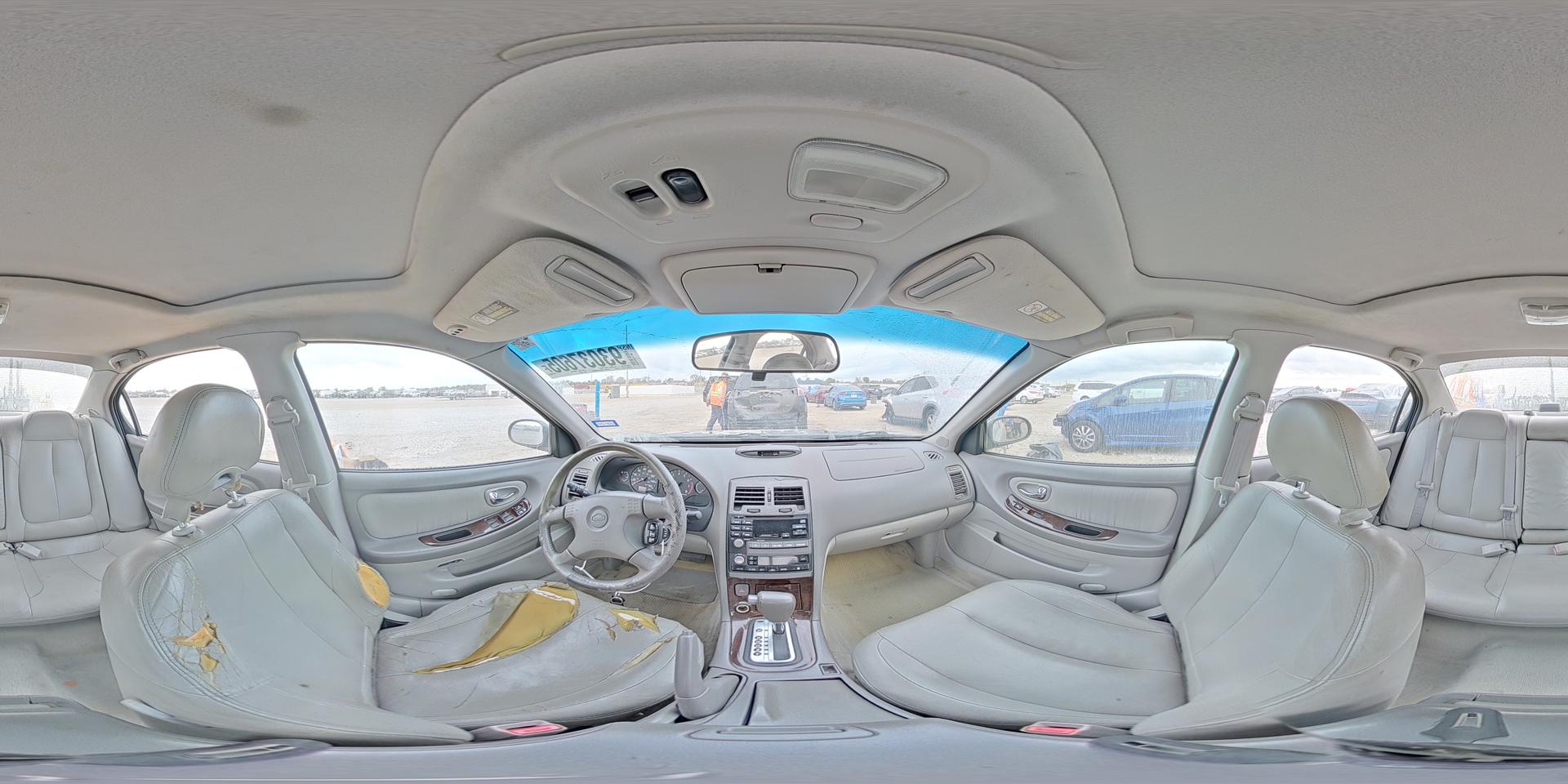 2000 NISSAN Maxima