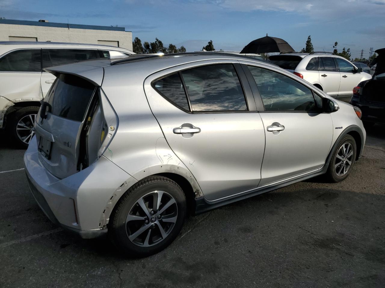 2018 TOYOTA Prius c