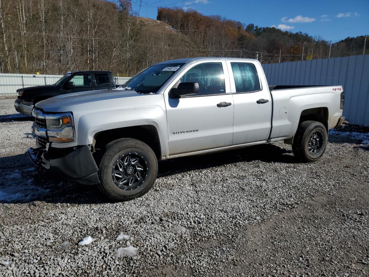 2018 CHEVROLET Silverado