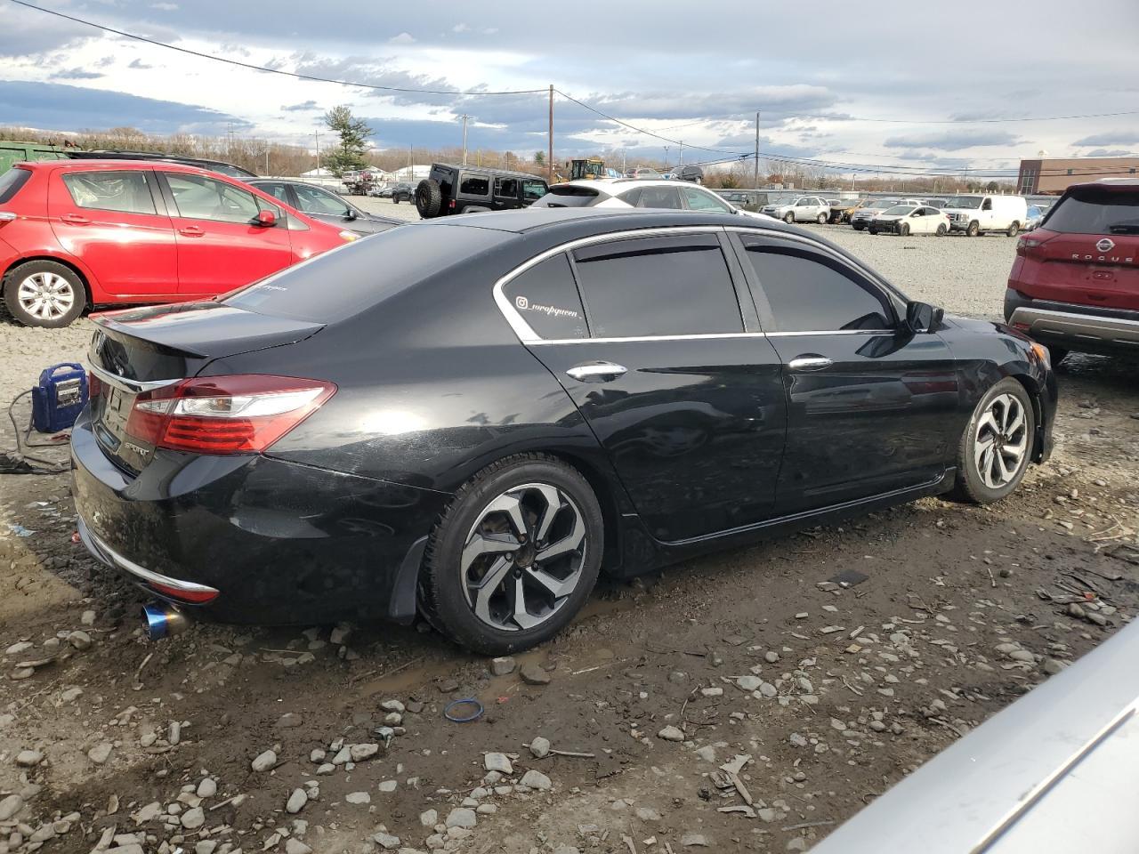 2017 HONDA ACCORD