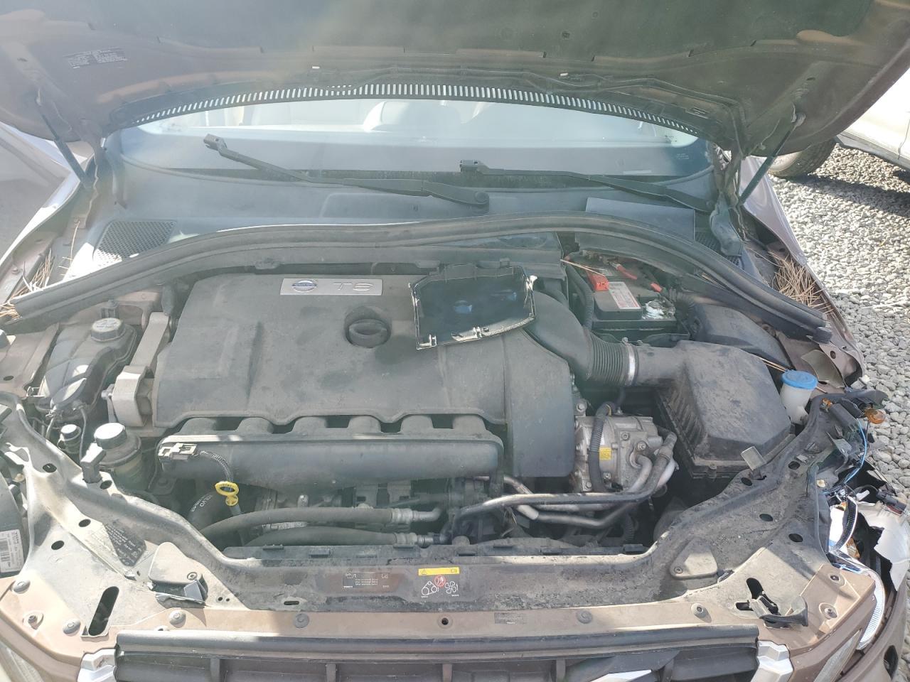 2010 VOLVO XC60