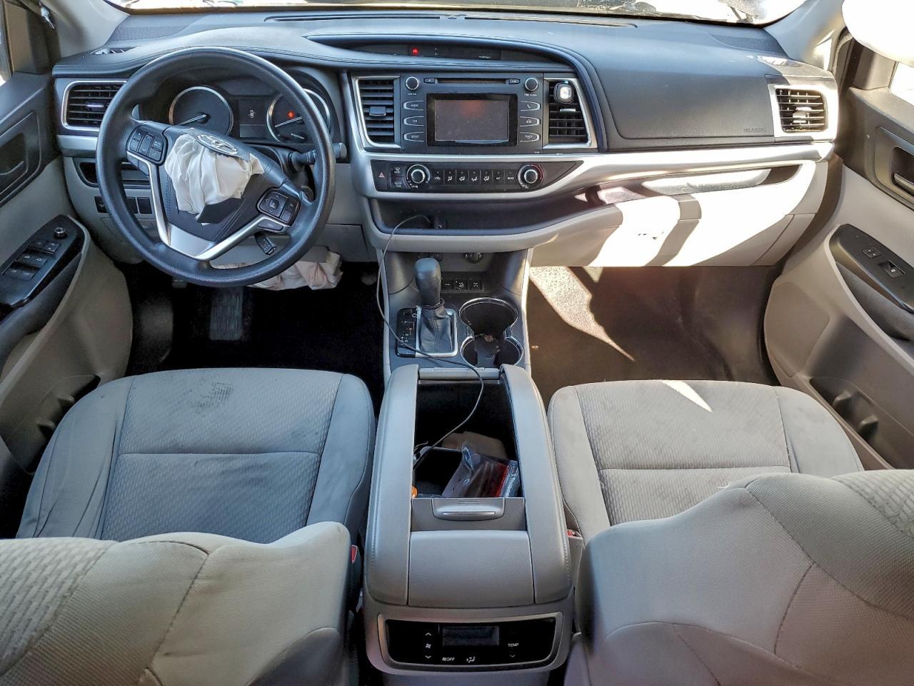 2016 TOYOTA HIGHLANDER