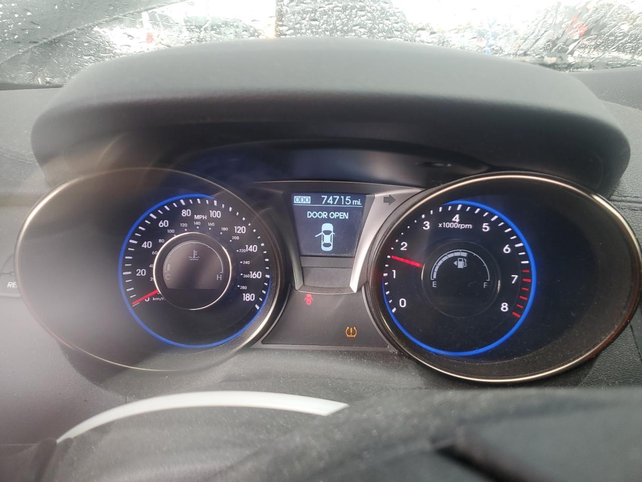 2013 HYUNDAI GENESIS