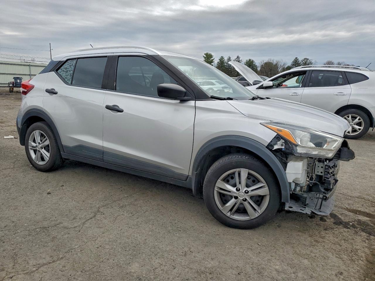 2019 NISSAN KICKS