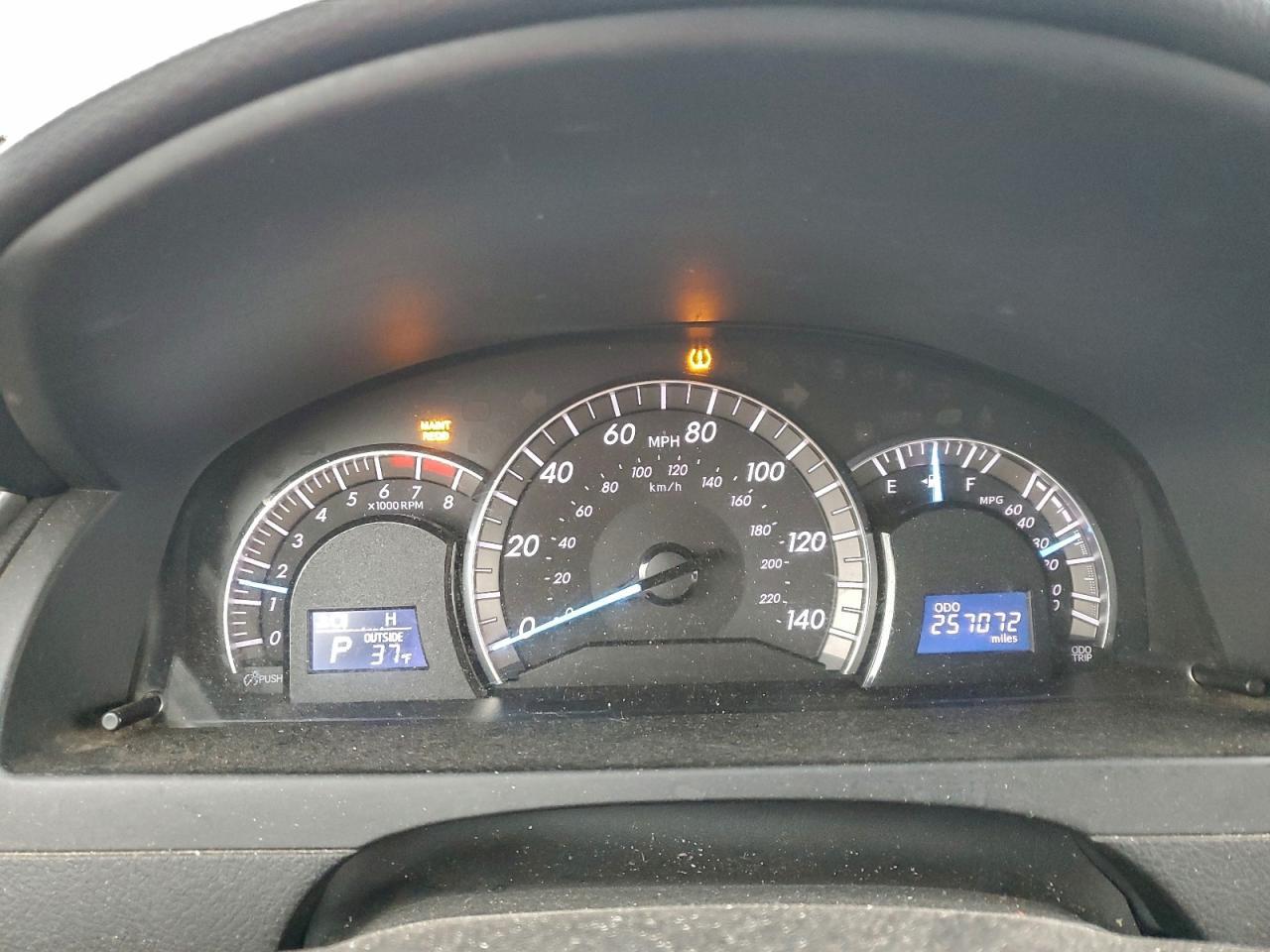 2012 TOYOTA CAMRY