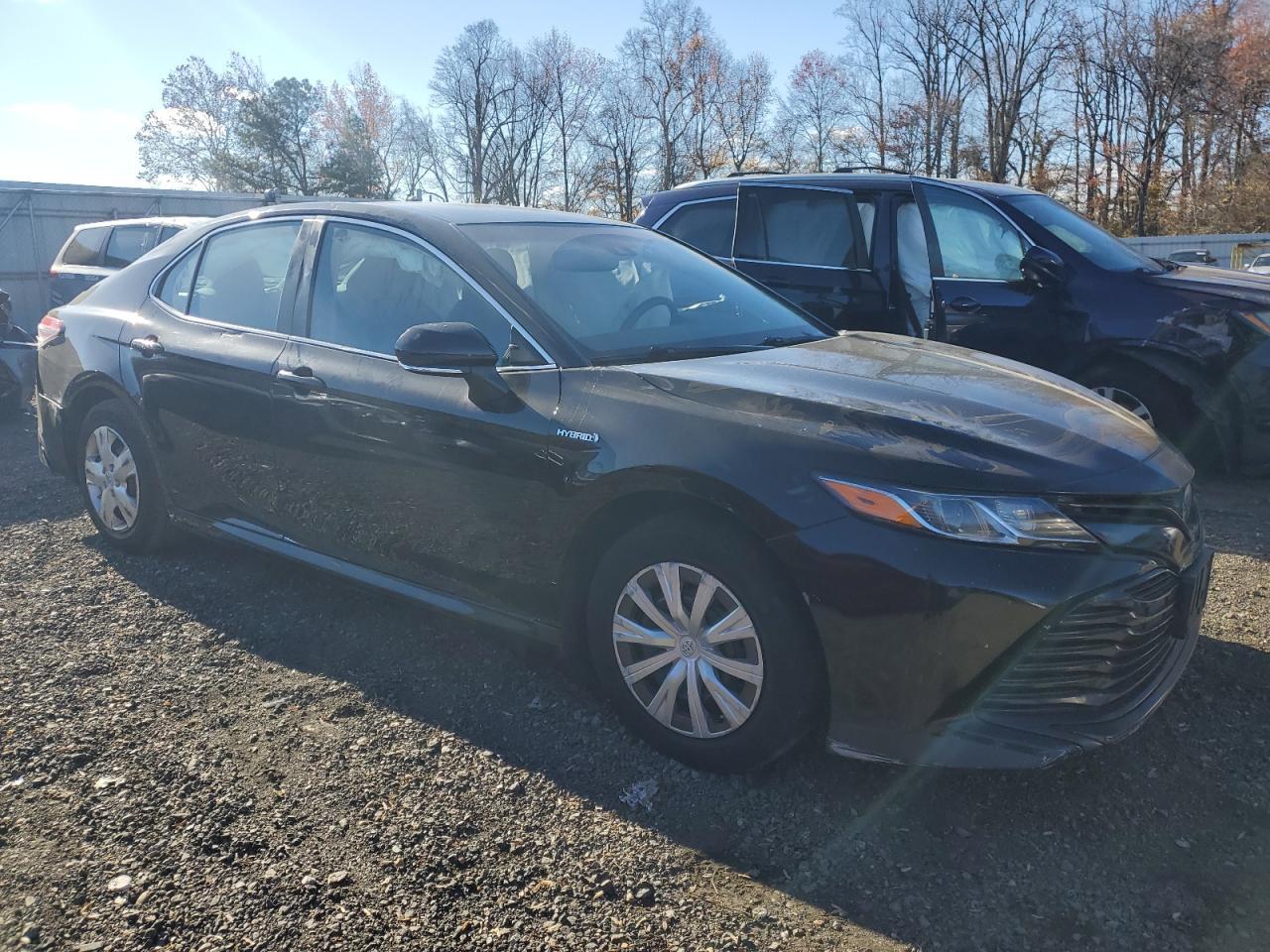 2019 TOYOTA CAMRY