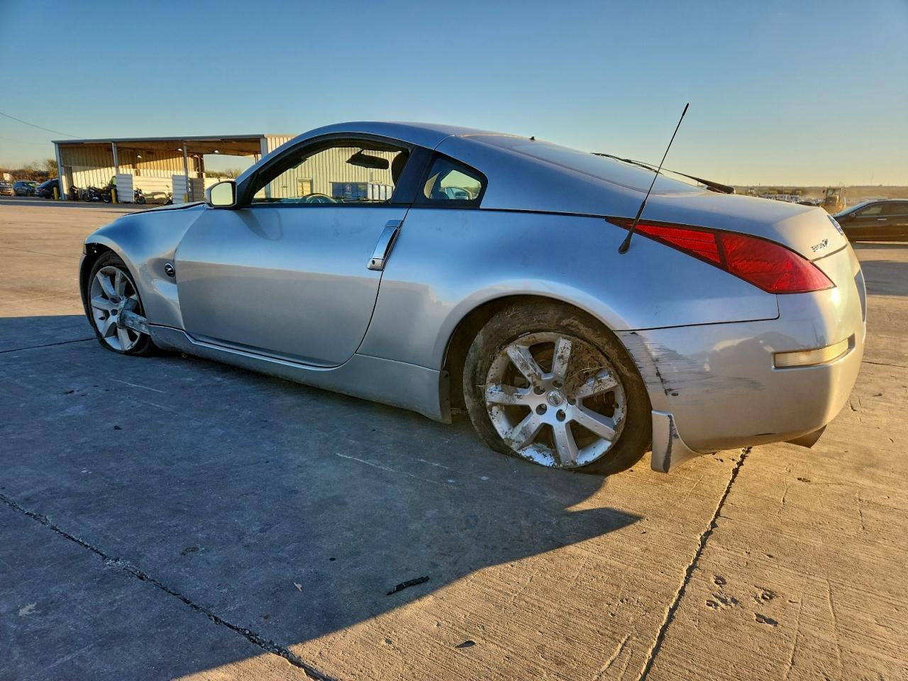 2003 NISSAN Z