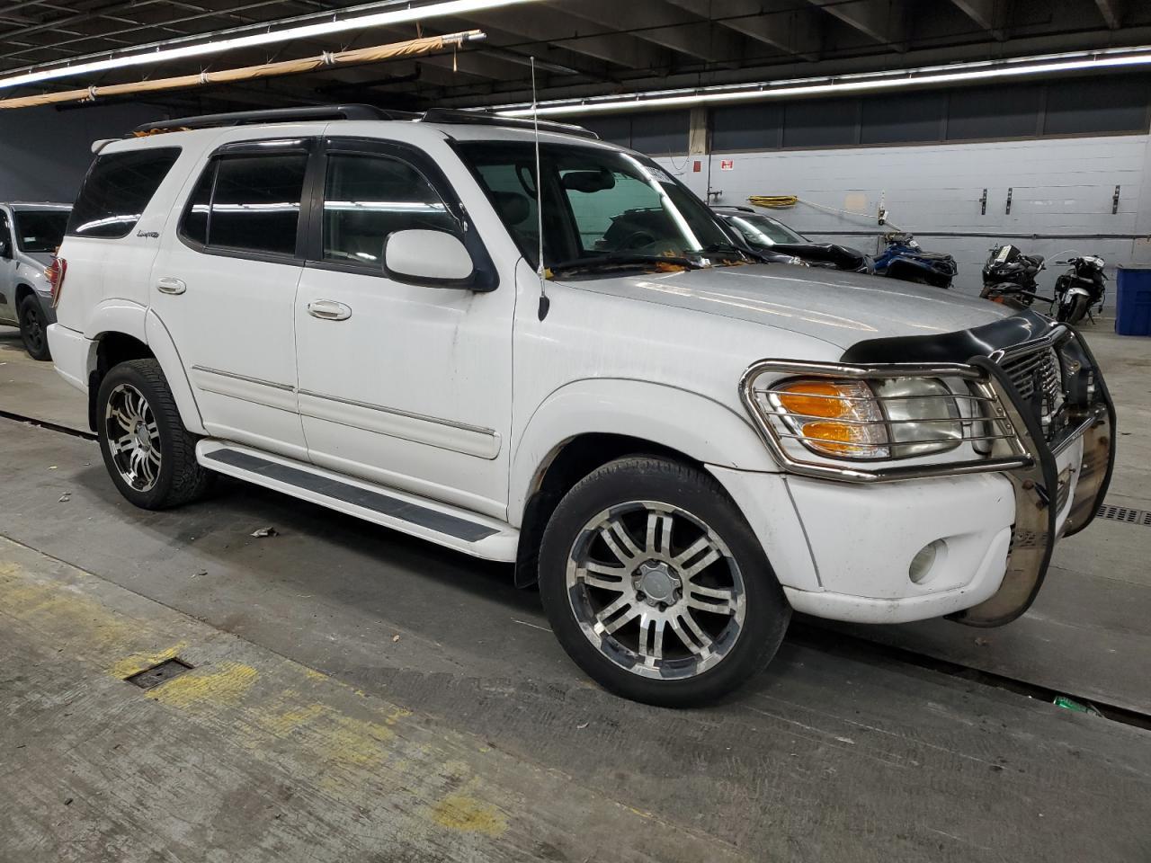2003 TOYOTA Sequoia