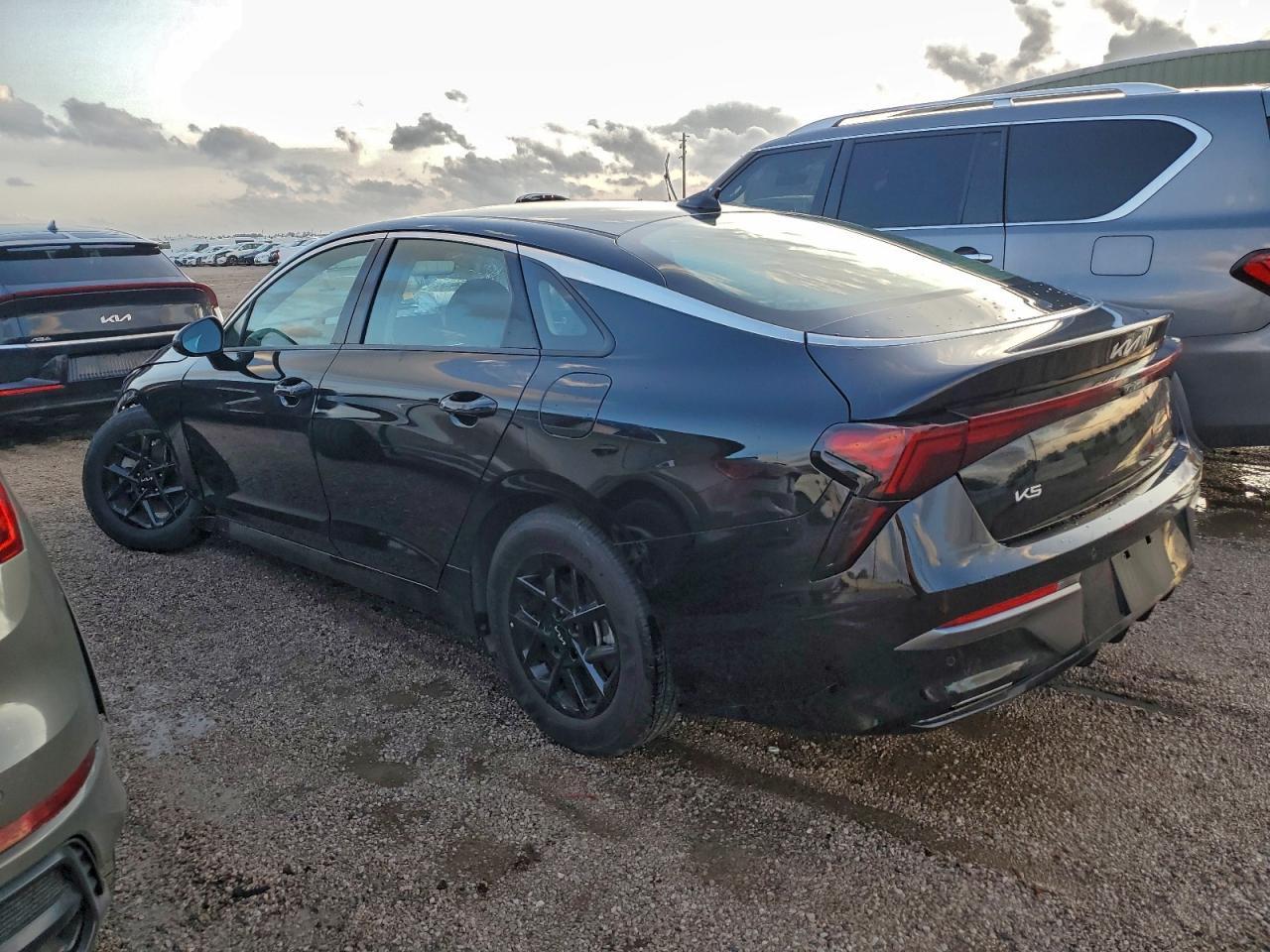 2025 KIA K5