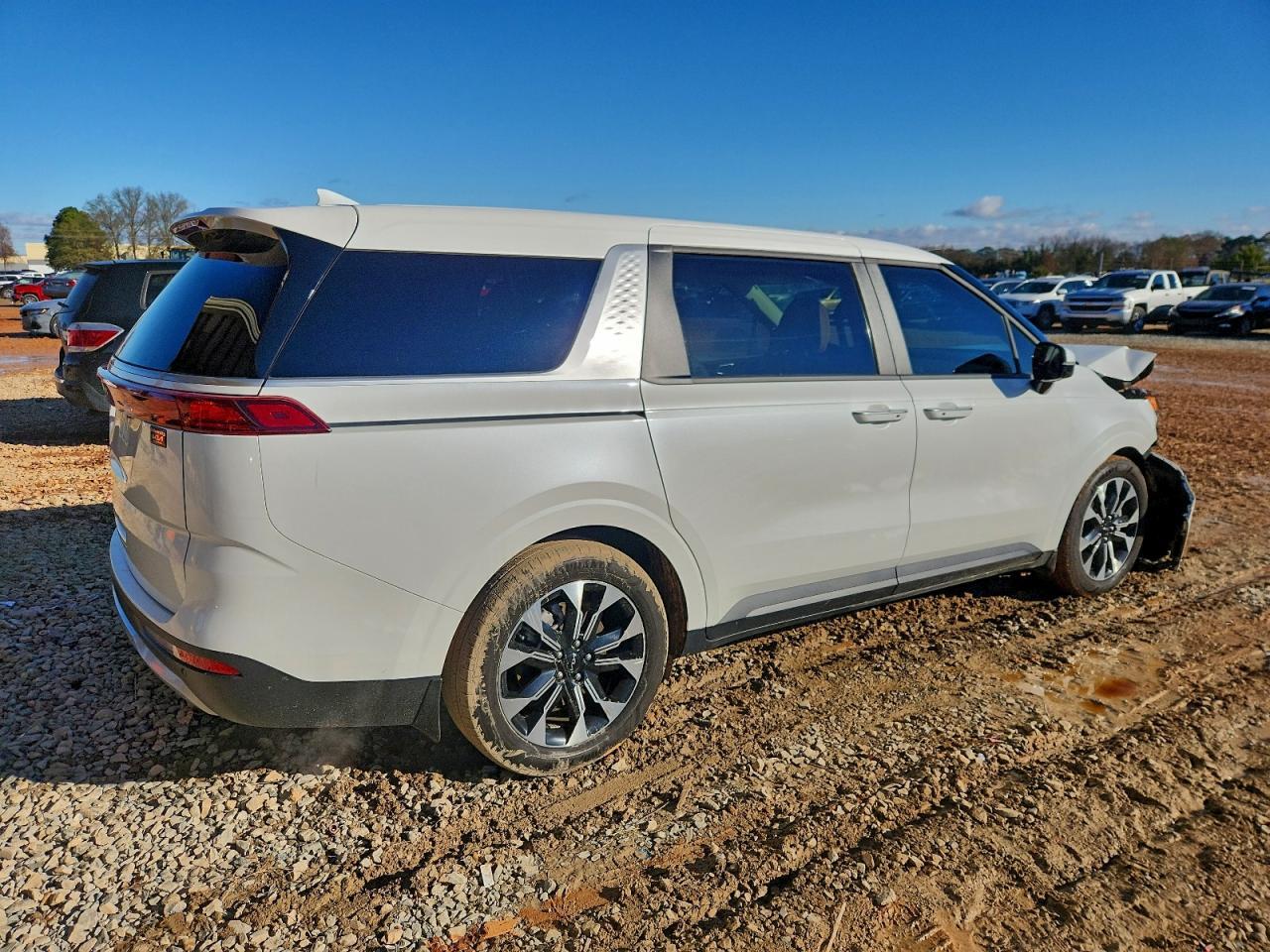 2024 KIA Carnival