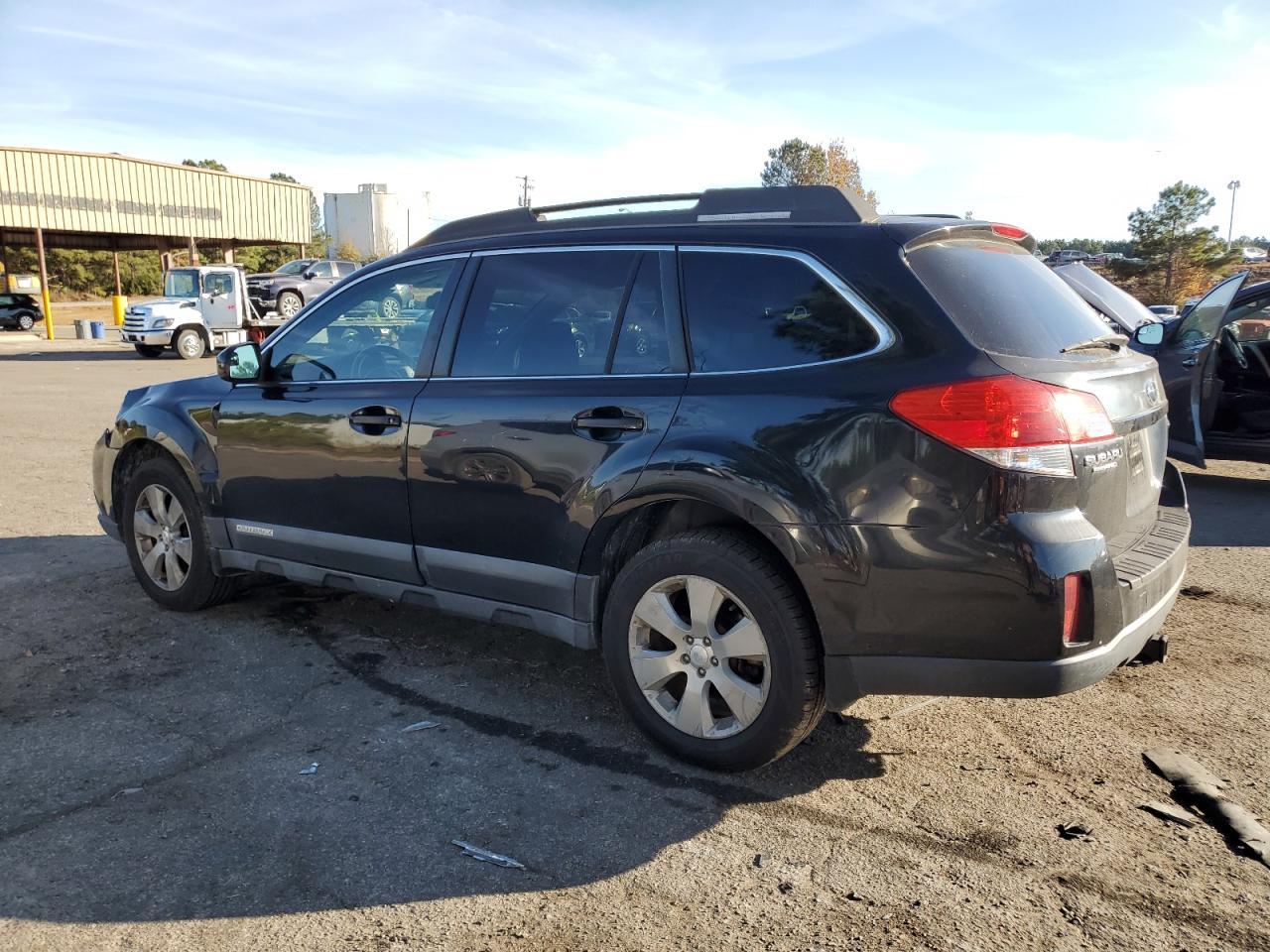 2010 SUBARU Outback