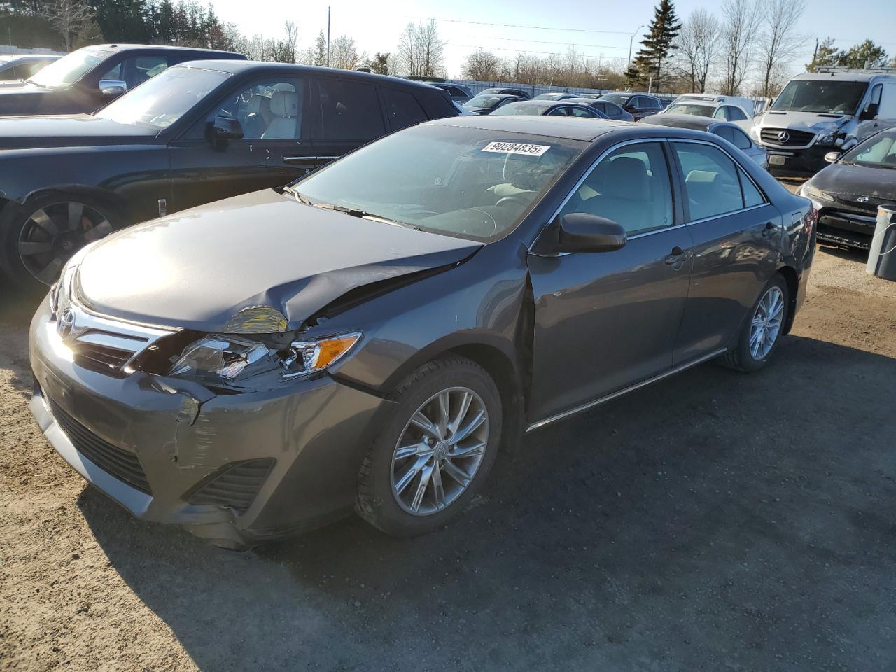 2014 TOYOTA CAMRY