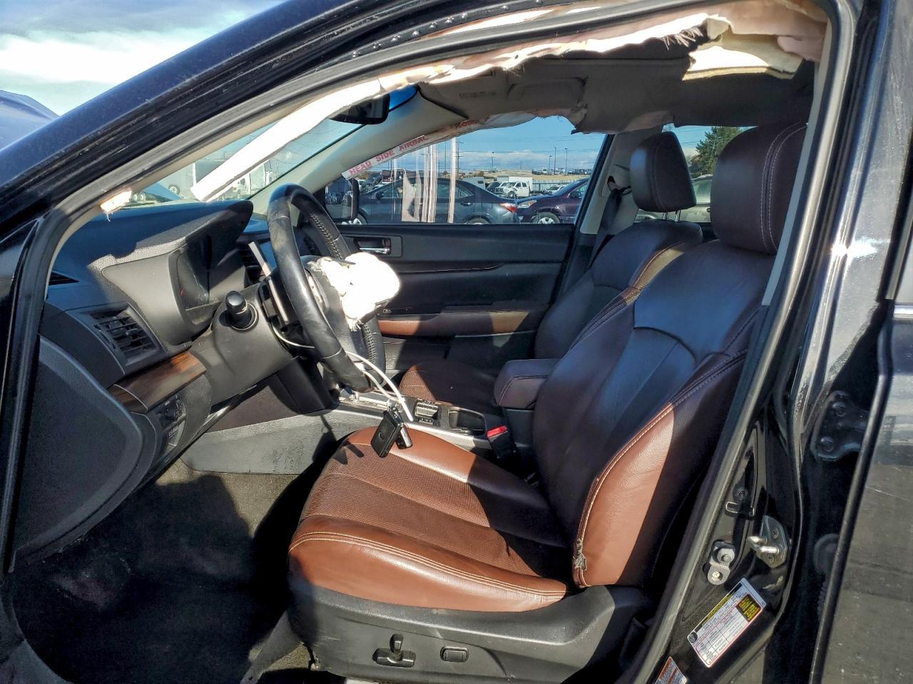 2013 SUBARU Outback