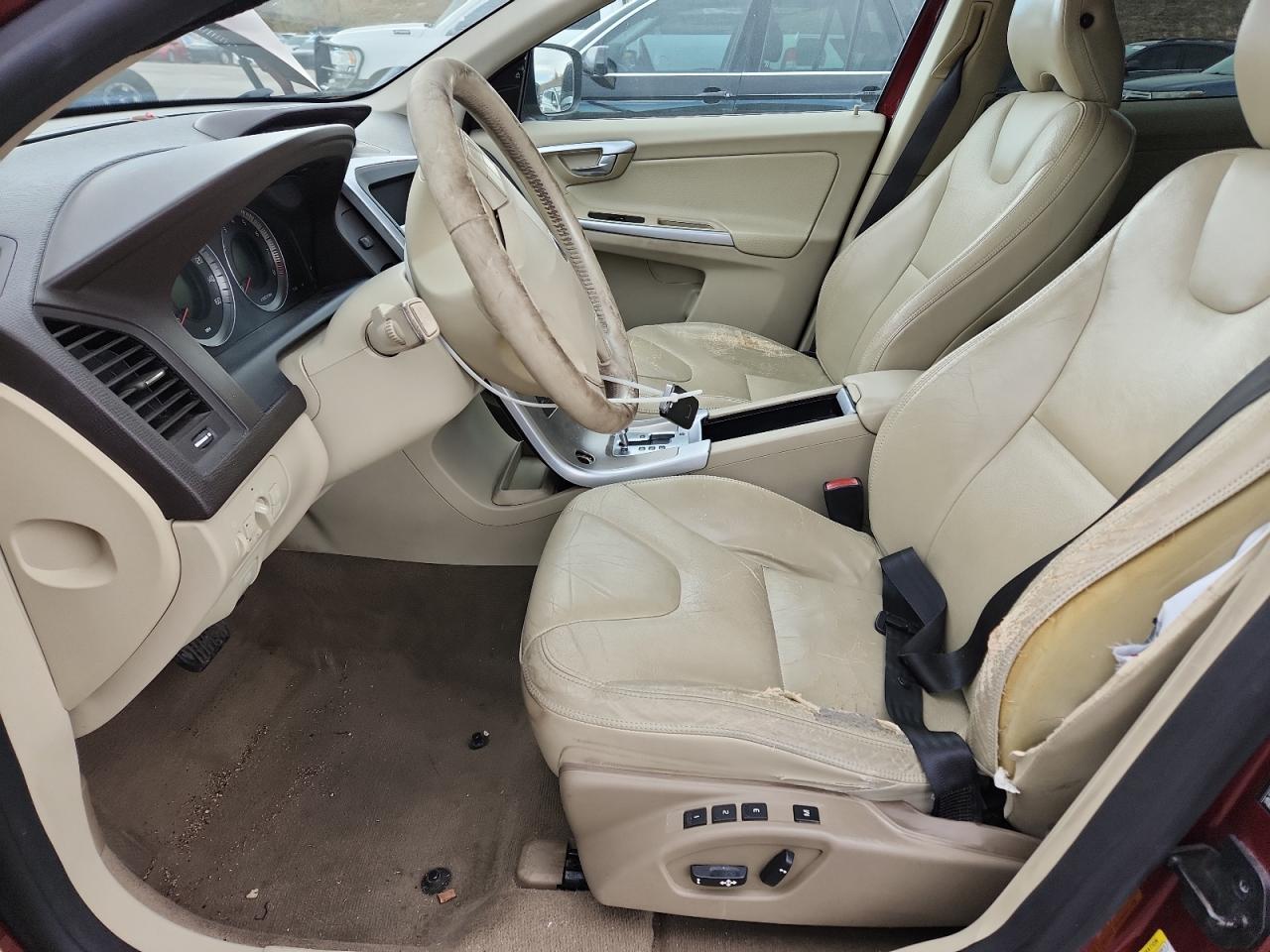2010 VOLVO XC60