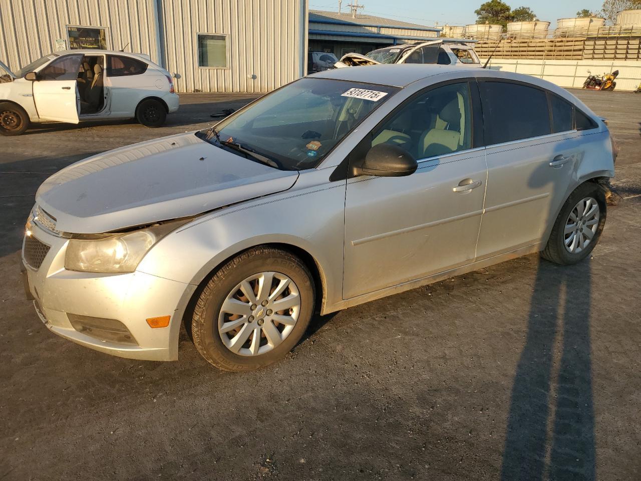 2011 CHEVROLET CRUZE