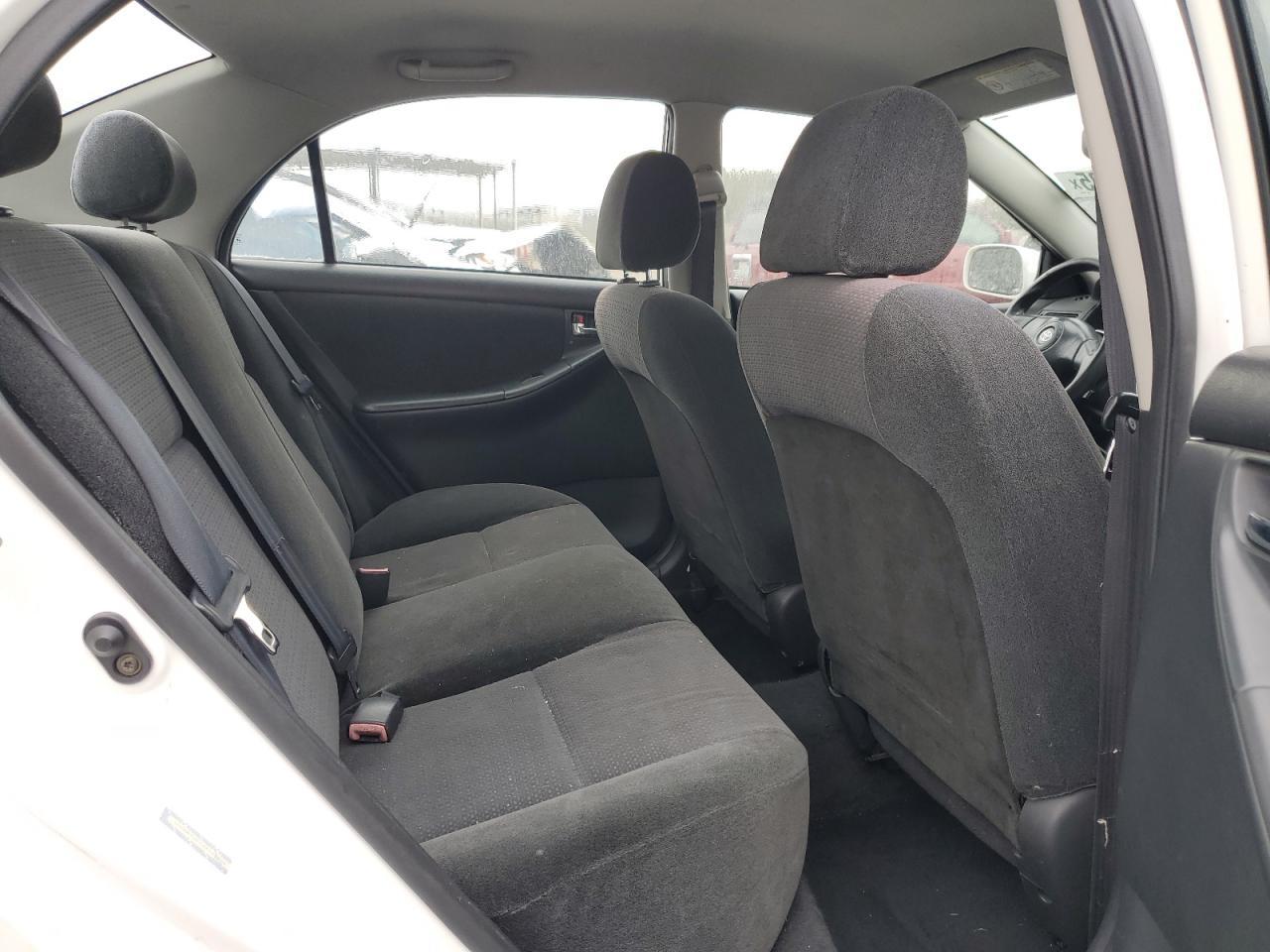 2004 TOYOTA COROLLA