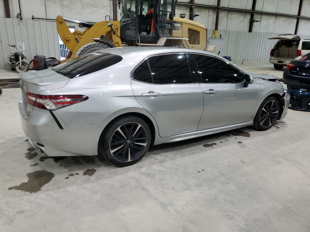 2018 TOYOTA CAMRY
