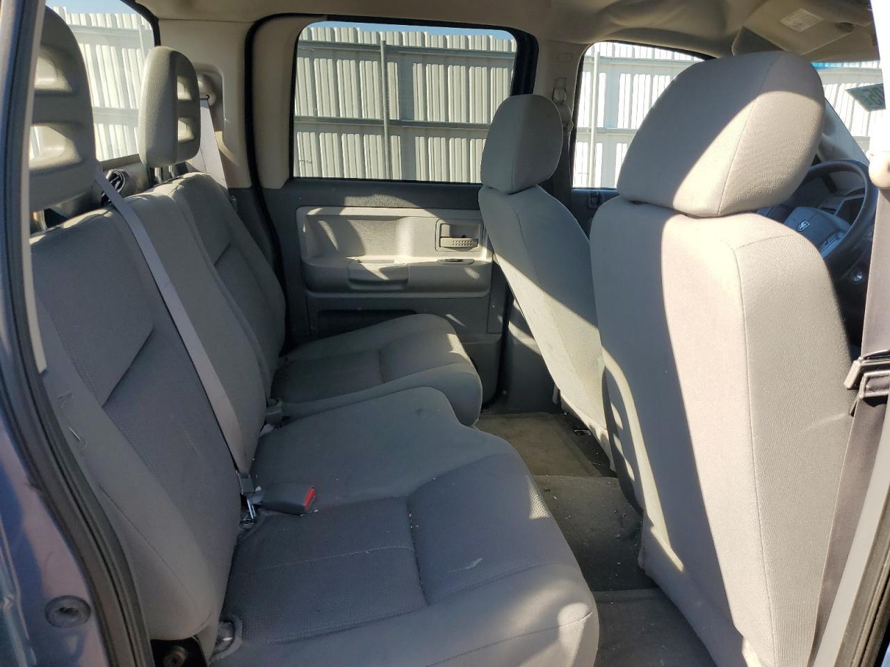 2006 DODGE Dakota