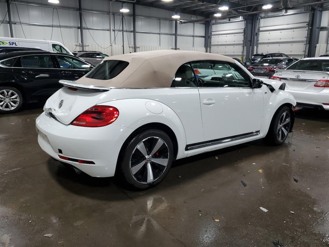 2015 VOLKSWAGEN Beetle