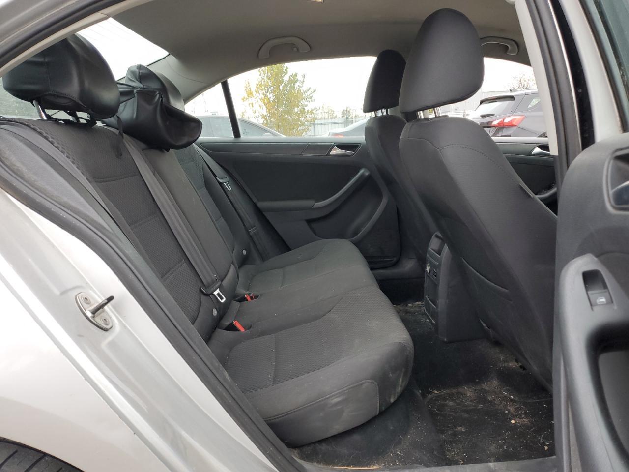 2012 VOLKSWAGEN JETTA