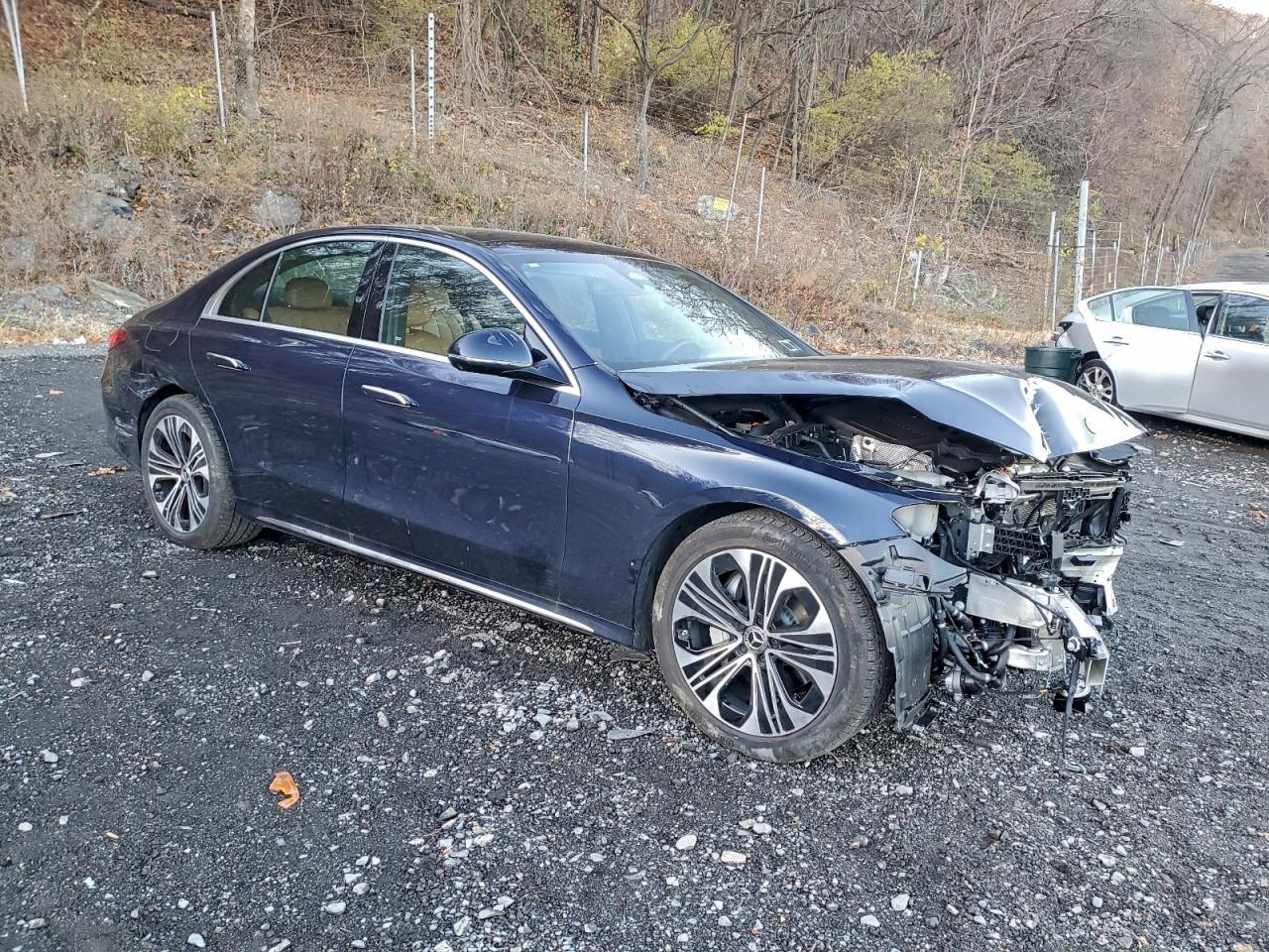 2025 MERCEDES-BENZ E-Class